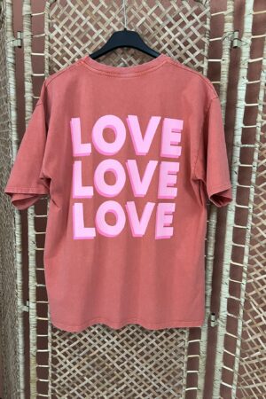 T-shirt 'Love' - Koraal, oranje, rood