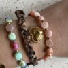 Armbandje kraaltjes