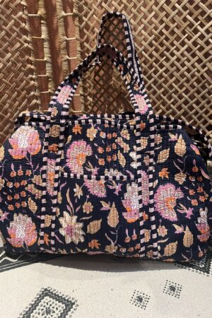 Weekend / sporttas - Donkerblauw/Roze bloem