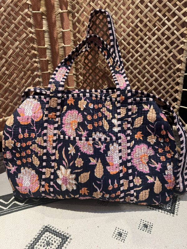 Weekend / sporttas - Donkerblauw/Roze bloem