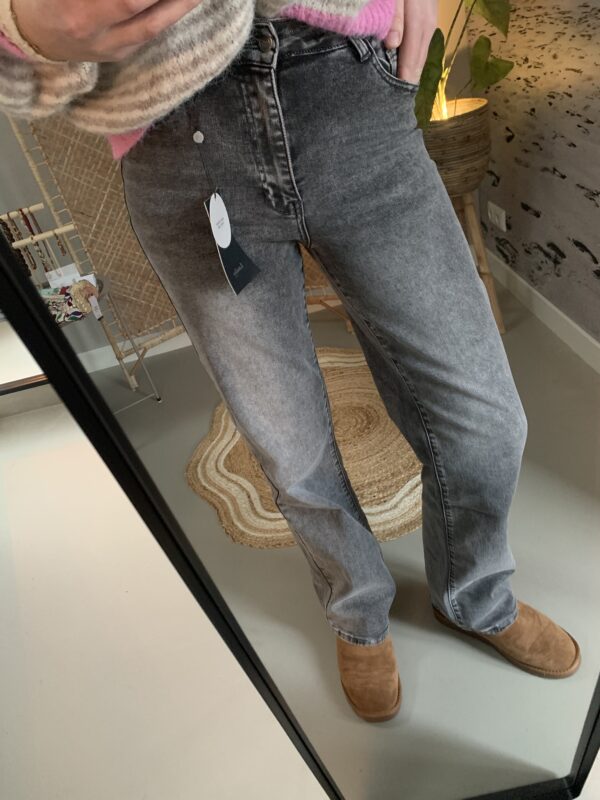 Laulia Jeans; Loose Straight EXTRA LONG - Donker grijs