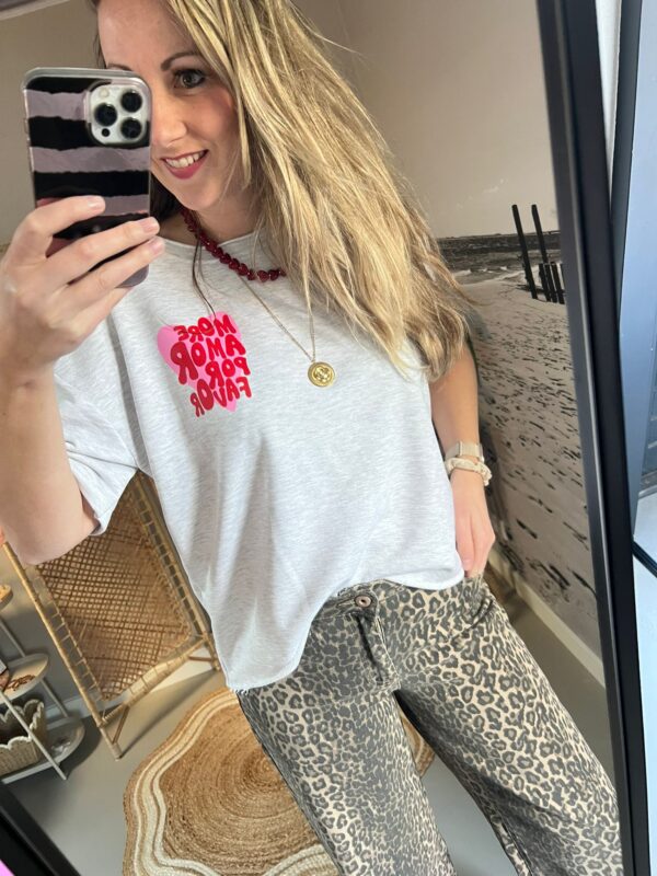 T-shirt/Sweater 'More Amor' - Licht grijs