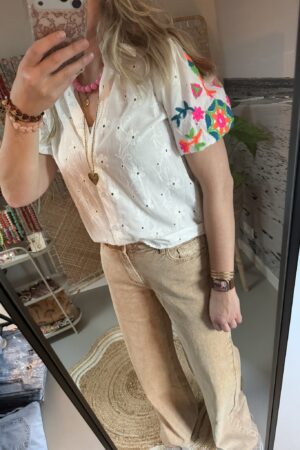 Blouse wit - Broderie mouwtje - Wit