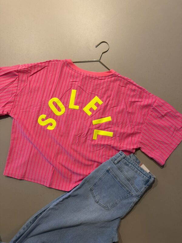 T-shirt streep 'Club Soleil - Roze/Geel verticaal