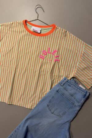 T-shirt streep 'Club Soleil' - Groen/Oranje/Roze verticaal