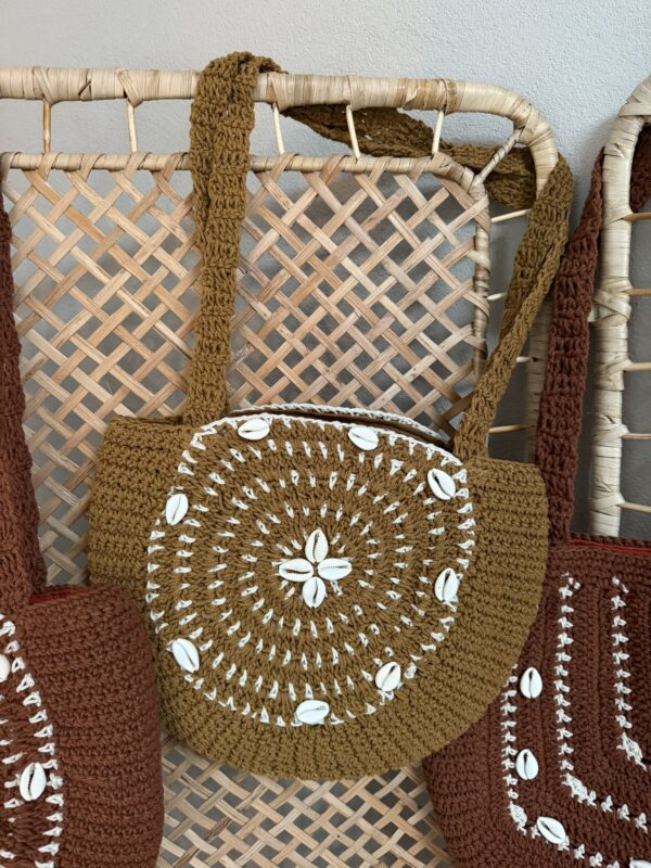 Bag 'Boho' rond - Olijfgroen/Schelpjes
